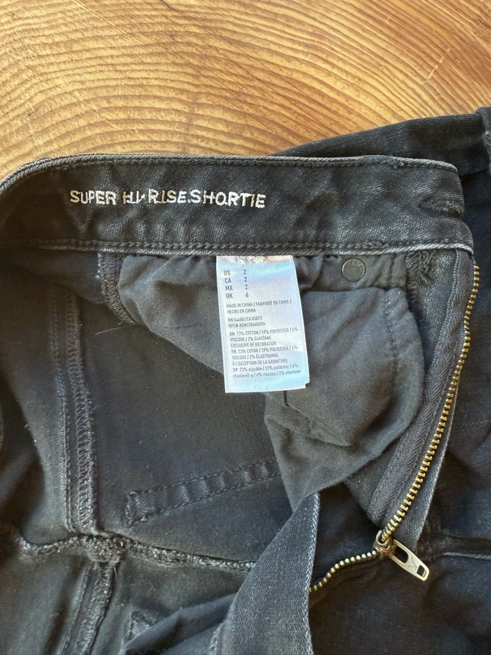 American Eagle Black Hi-Rise Shortie Super Stretch Jean Shorts - Size 2